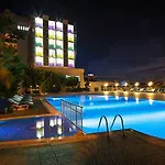 Szálloda Akropol 3*